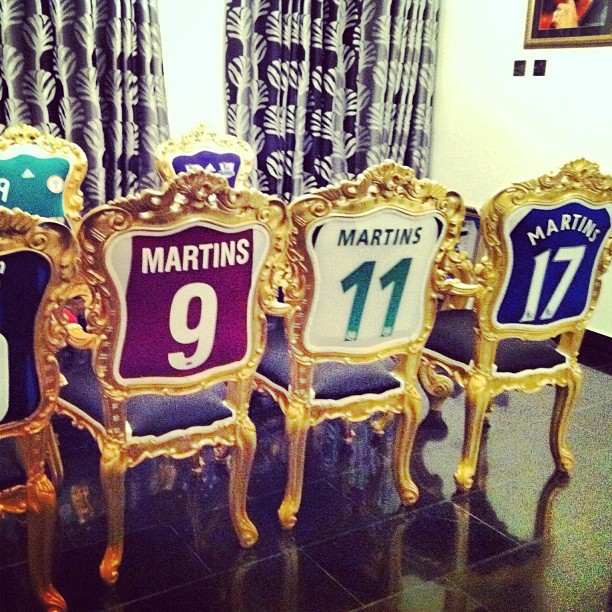 Obafemi-Martins-football-shirt-chairs