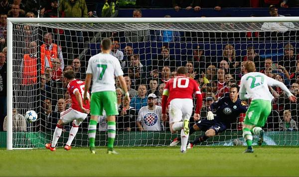 (Video) Mata penalty goal video & player ratings as Man United beat Wolfsburg 2-1