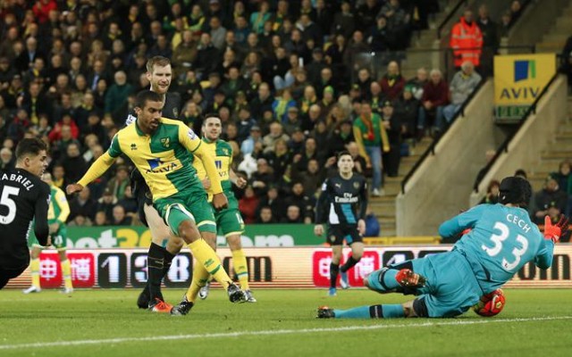 Lewis Grabban goal video: Weak defending from Gabriel after Koscielny injury gifts Norwich equaliser